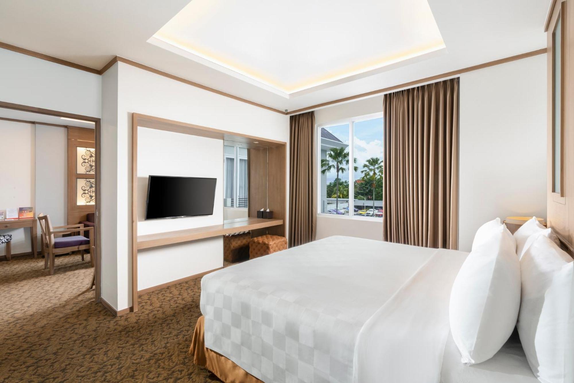 Swiss-Belhotel Danum Palangkaraya Exterior foto