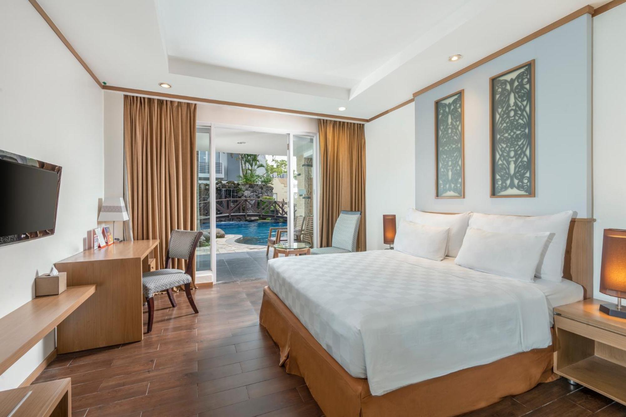 Swiss-Belhotel Danum Palangkaraya Exterior foto